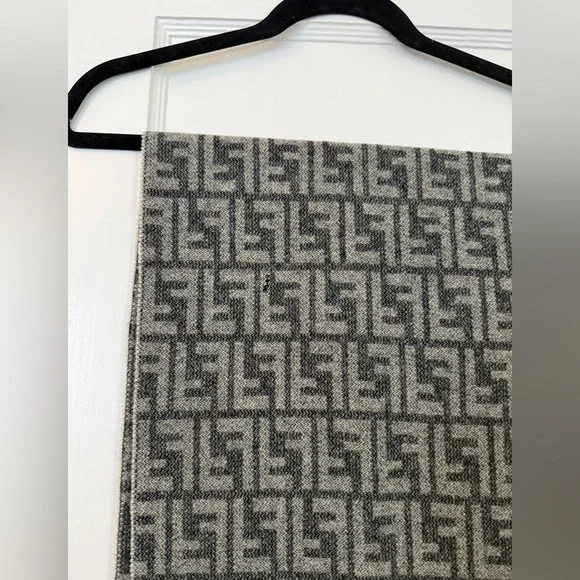 Fendi Gray Zucca Patterned Wool Scarf - Picture 4 of 5